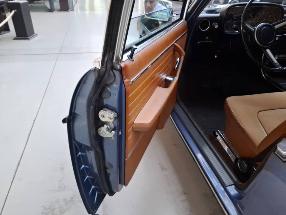 Bild 23/29 von BMW 2500 (1972)
