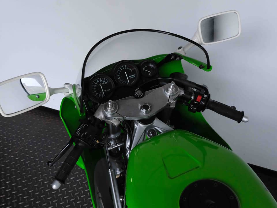 Immagine 16/71 di Kawasaki KR-1 (1989)