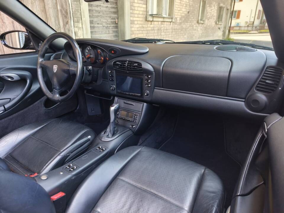 Bild 16/26 von Porsche 911 Carrera (2000)