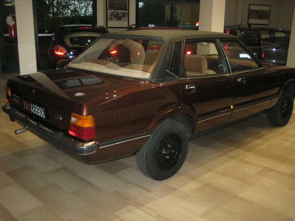 Bild 29/30 von Ford Taunus (2000S) (1976)
