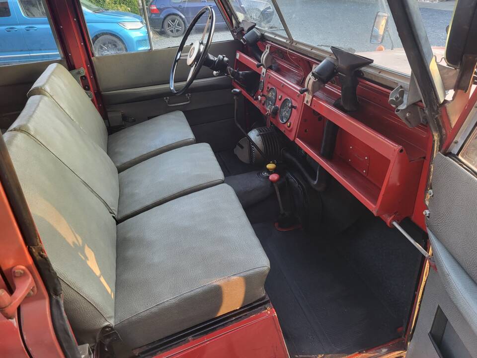 Image 16/52 de Land Rover 109 (1962)