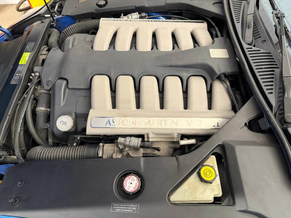 Image 11/16 de Aston Martin DB 7 Zagato (2004)