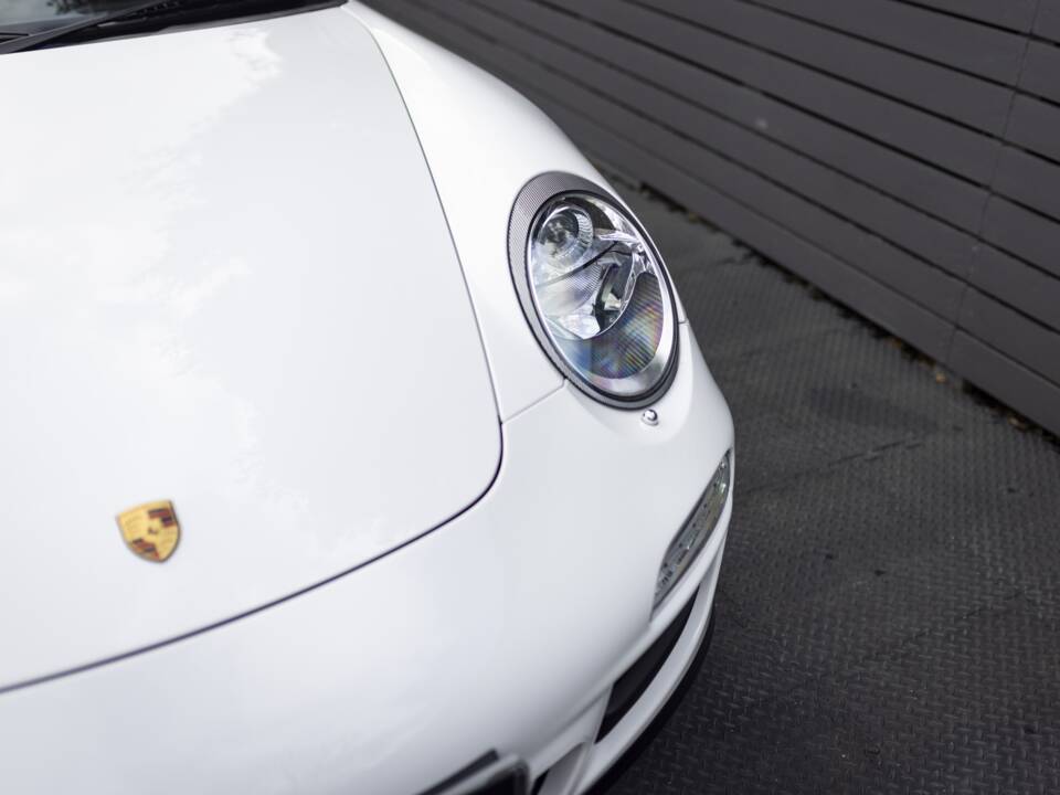 Immagine 9/25 di Porsche 911 Carrera GTS (2011)