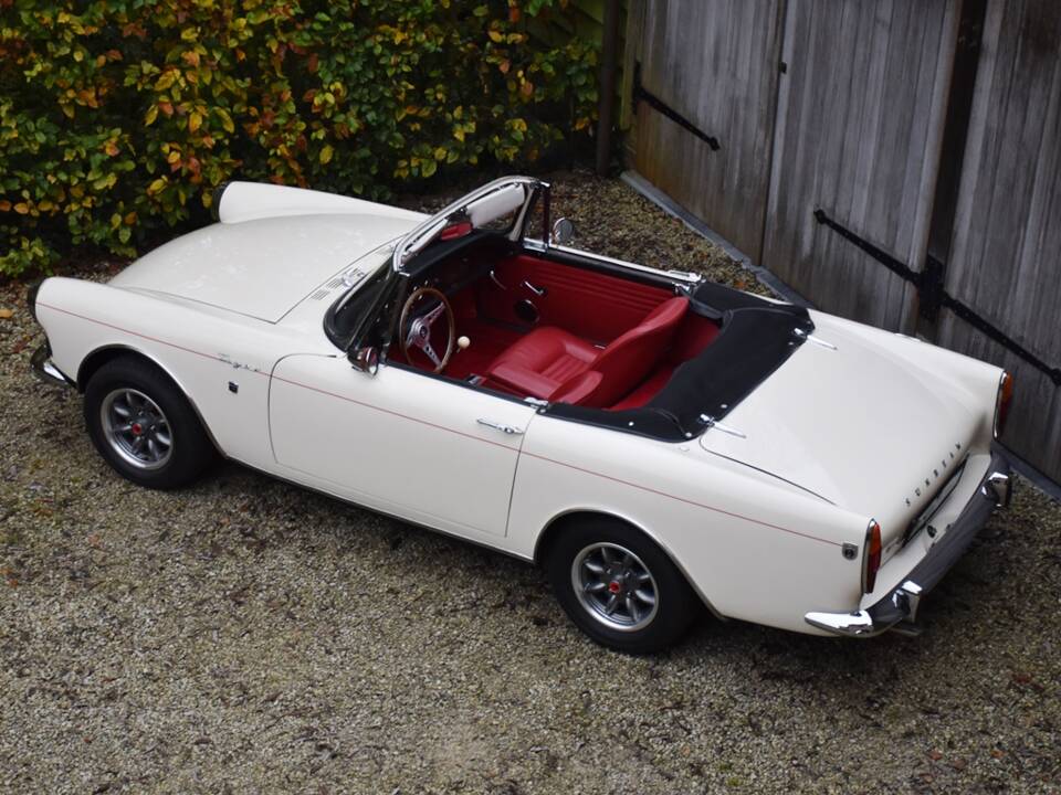 Image 9/42 de Sunbeam Tiger Mk I (1966)