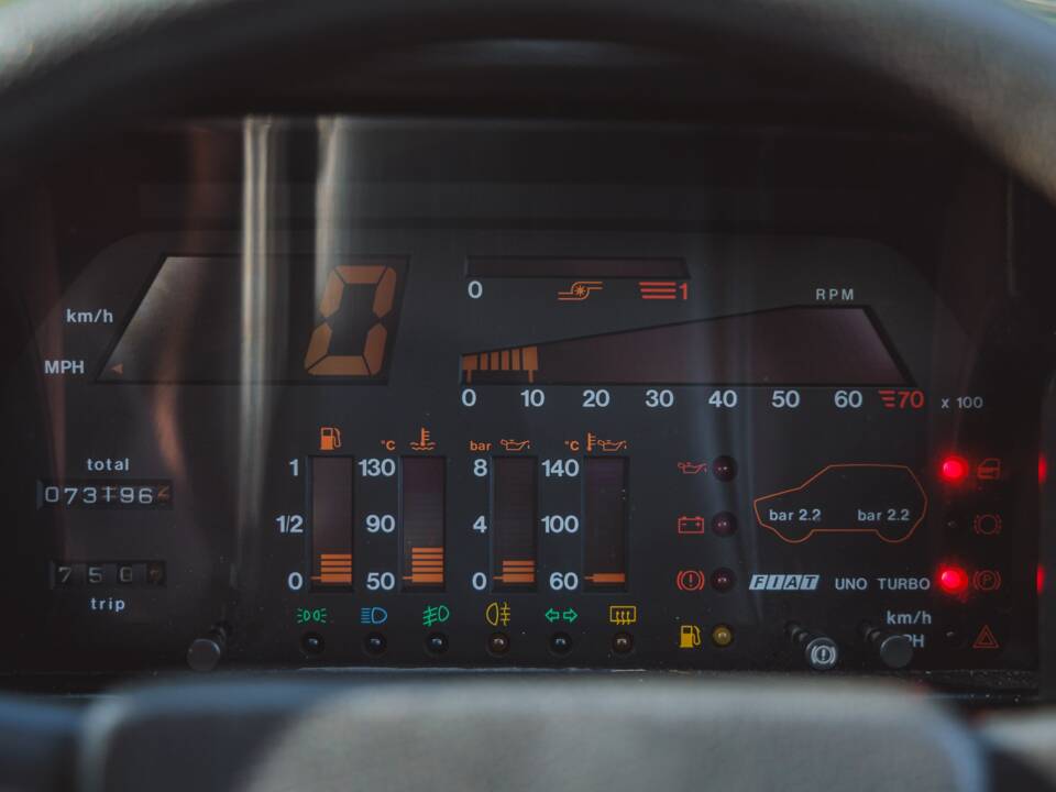 Image 38/42 of FIAT Uno Turbo i.e. (1987)