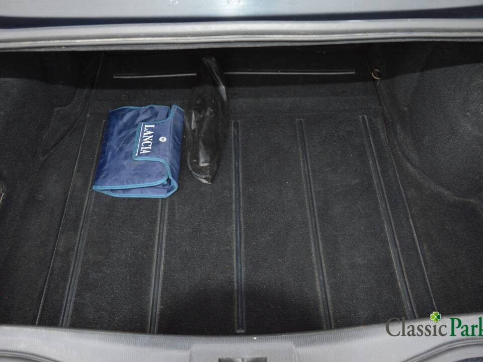 Image 13/50 of Lancia Kappa Coupé 2.4 20V (1999)