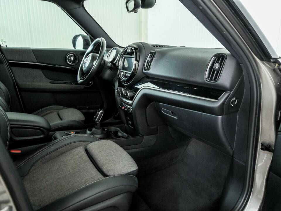 Bild 12/50 von Mini One Countryman (2020)