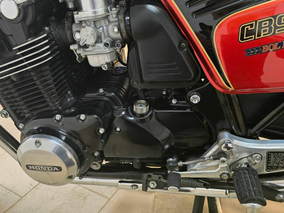 Image 5/10 of Honda DUMMY (1986)