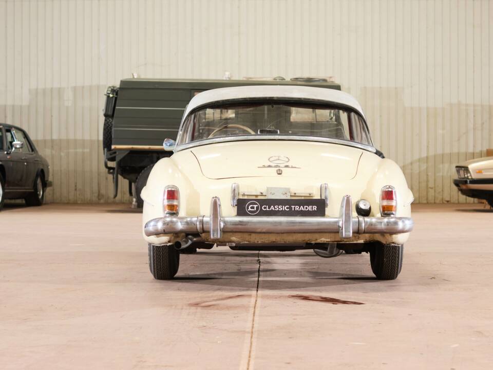 Image 9/83 de Mercedes-Benz 190 SL (1959)