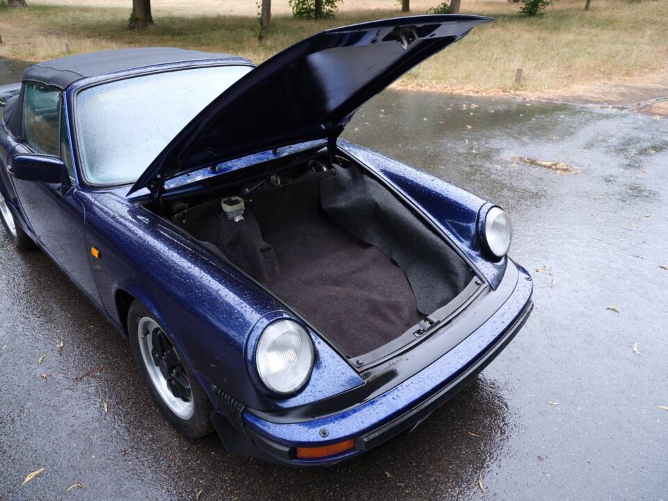Bild 18/43 von Porsche 911 Carrera 3.2 (1989)