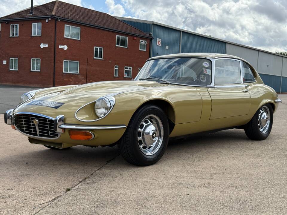 Bild 7/35 von Jaguar E-Type V12 (2+2) (1973)