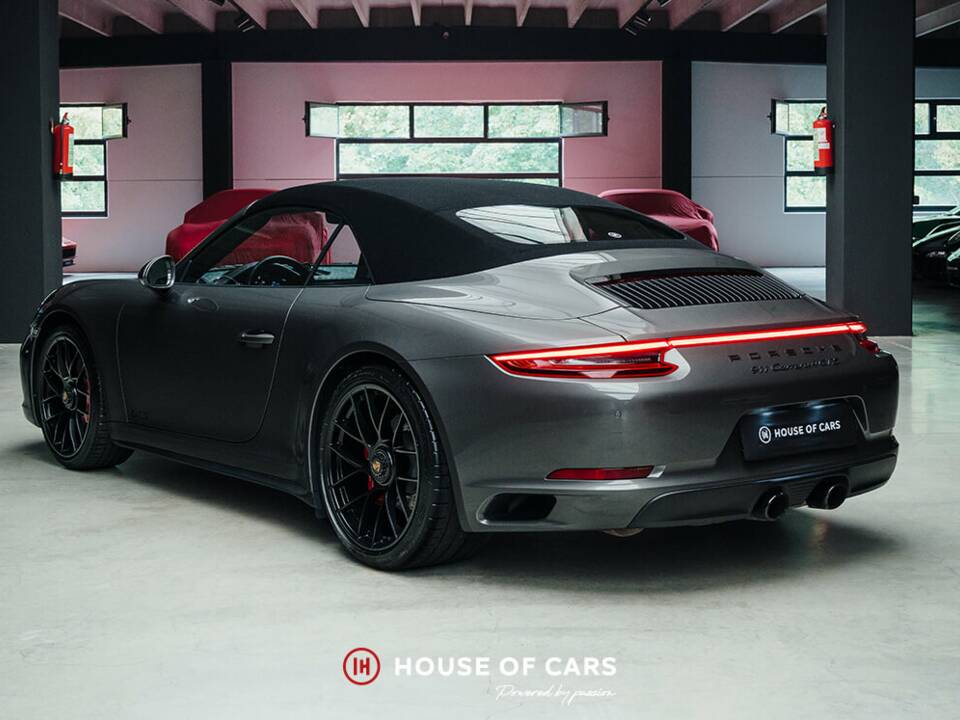 Image 9/25 of Porsche 911 Carrera 4 GTS (2017)