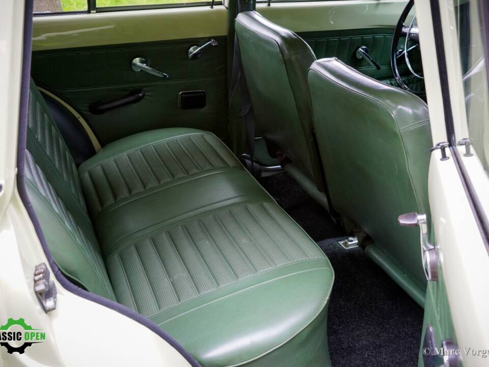 Immagine 16/61 di Volvo Amazon P220 (1967)