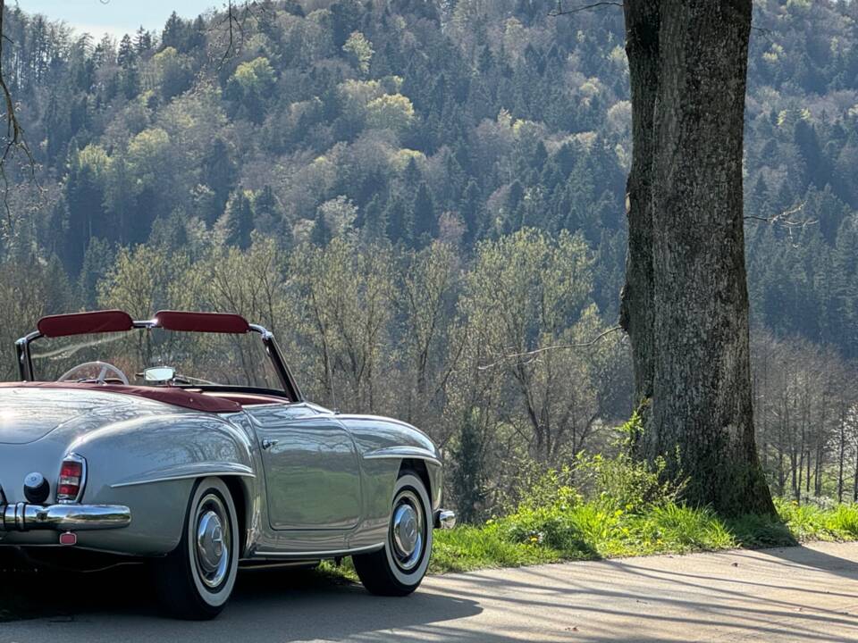 Image 38/54 of Mercedes-Benz 190 SL (1957)