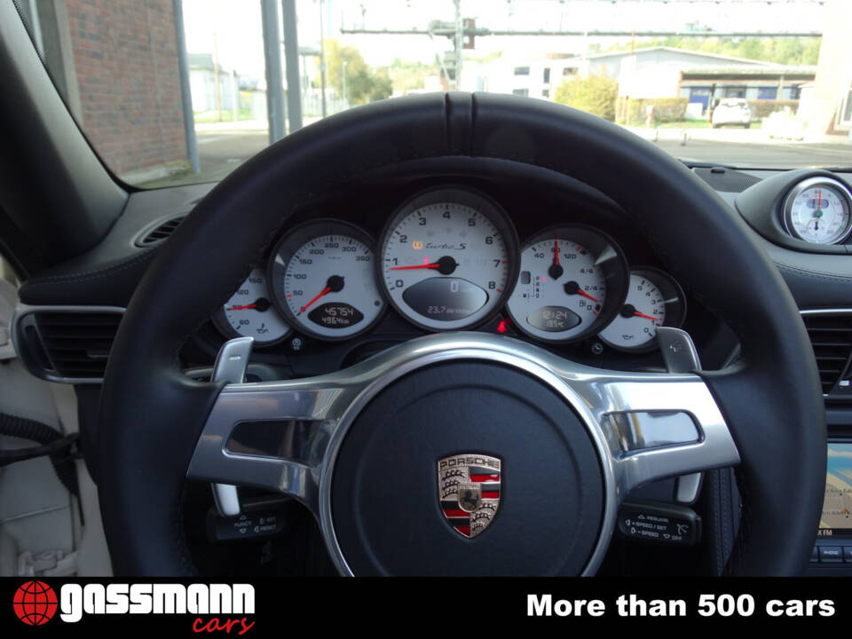 Immagine 13/15 di Porsche 911 Turbo S (2010)
