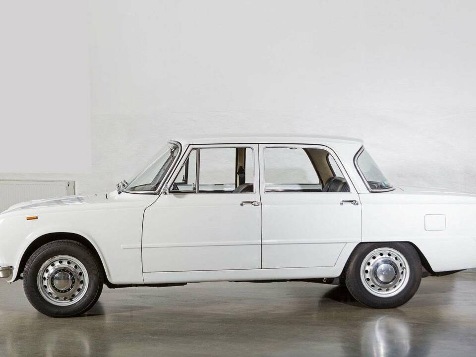 Afbeelding 2/20 van Alfa Romeo Giulia 1300 TI (1969)