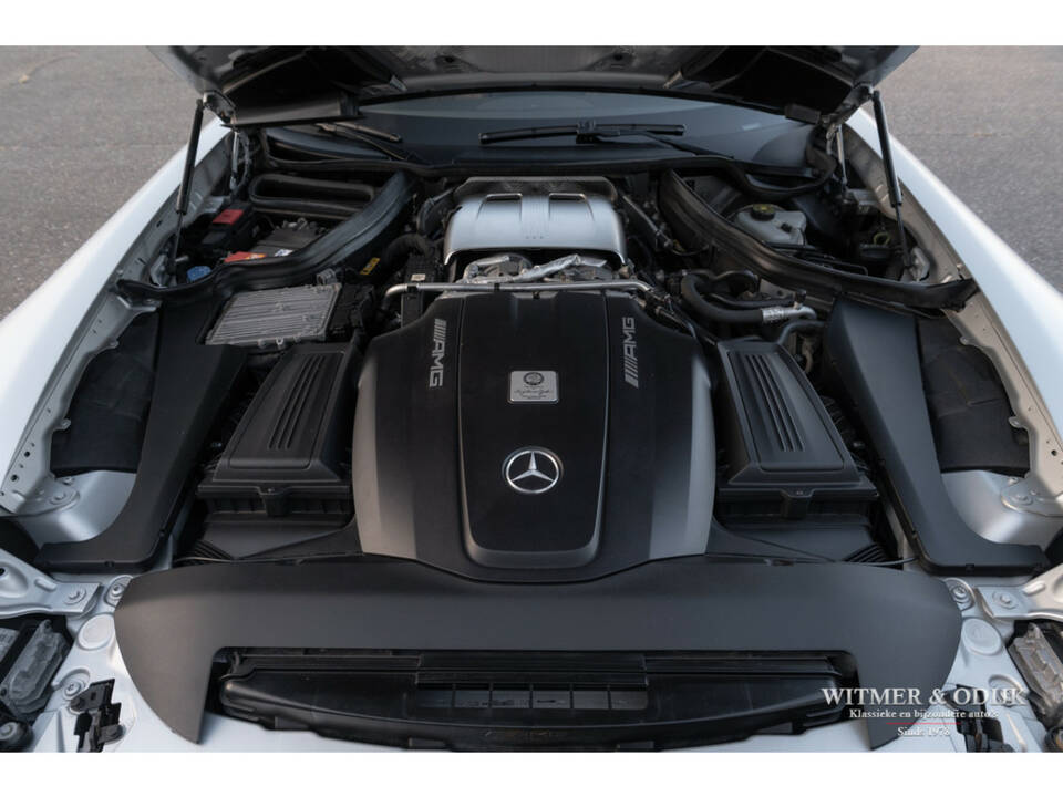 Image 42/43 of Mercedes-Benz C 63 S AMG (2015)
