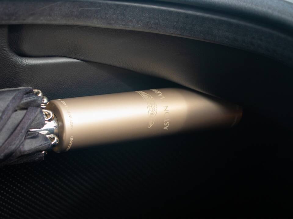 Bild 34/37 von Aston Martin Vanquish Zagato Volante (2017)