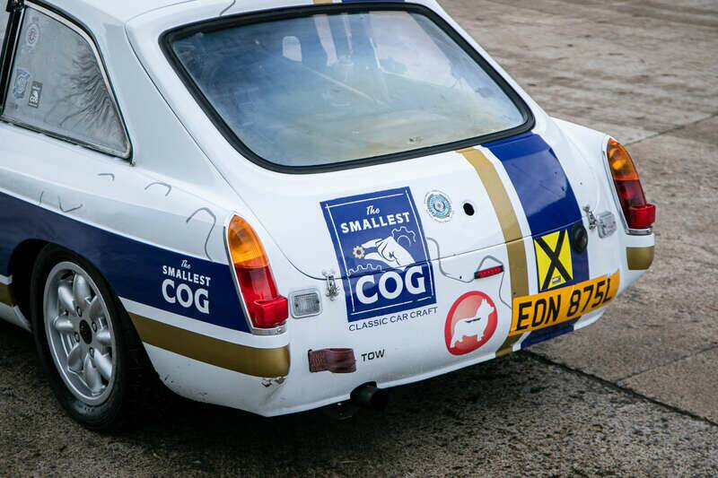 Image 9/42 of MG MGB GT (1972)