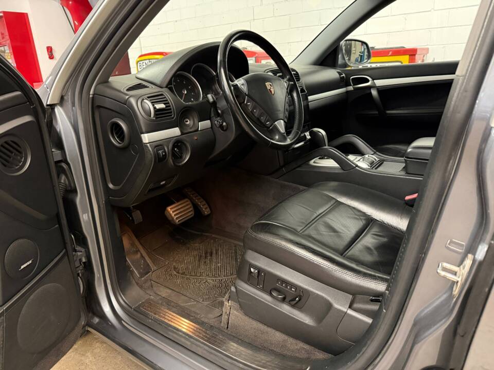 Image 7/16 de Porsche Cayenne Turbo (2003)