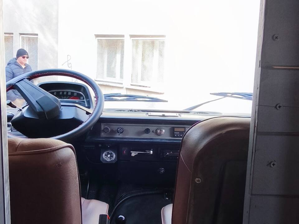 Image 70/92 of FIAT 242 E (1981)