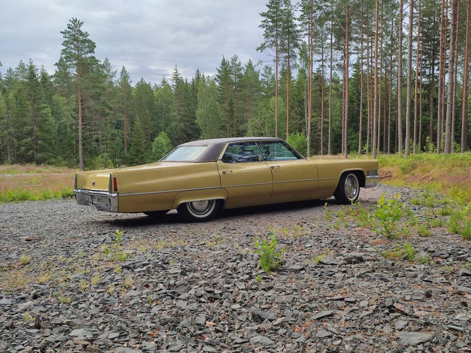Imagen 4/25 de Cadillac Sedan DeVille (1970)
