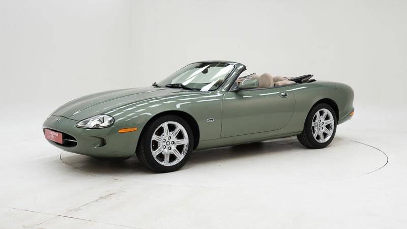 Image 1/15 of Jaguar XK8 4.0 (2000)