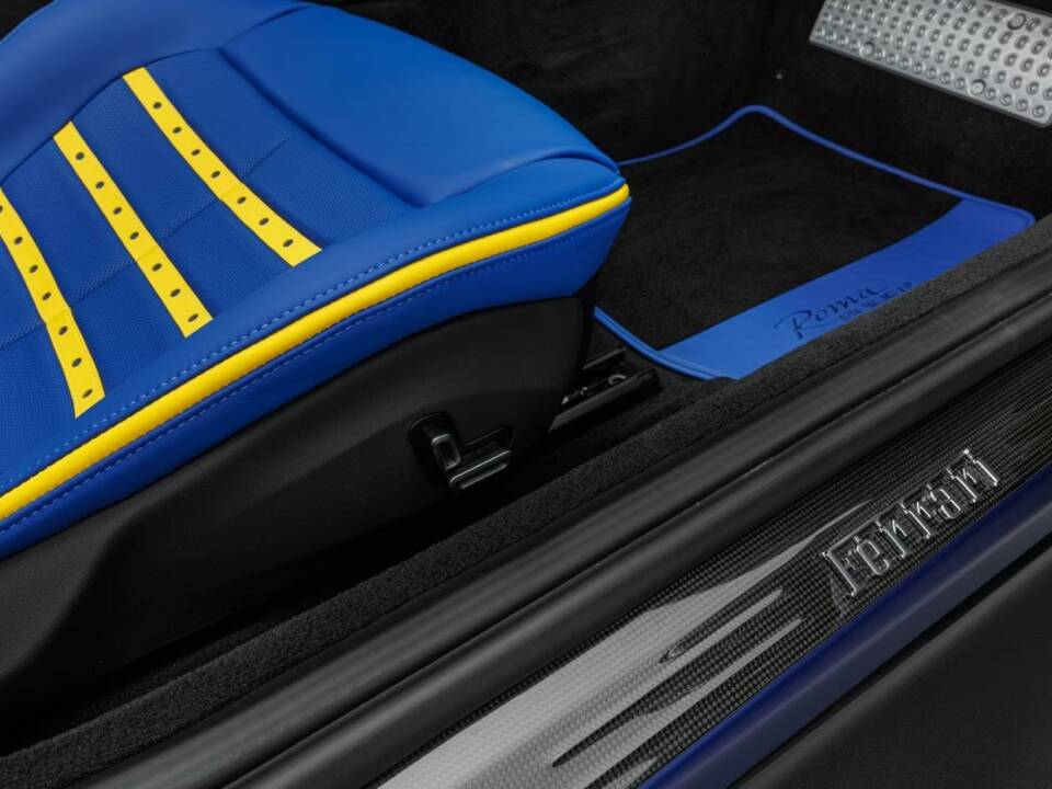Image 11/12 of Ferrari Roma Spider (2024)