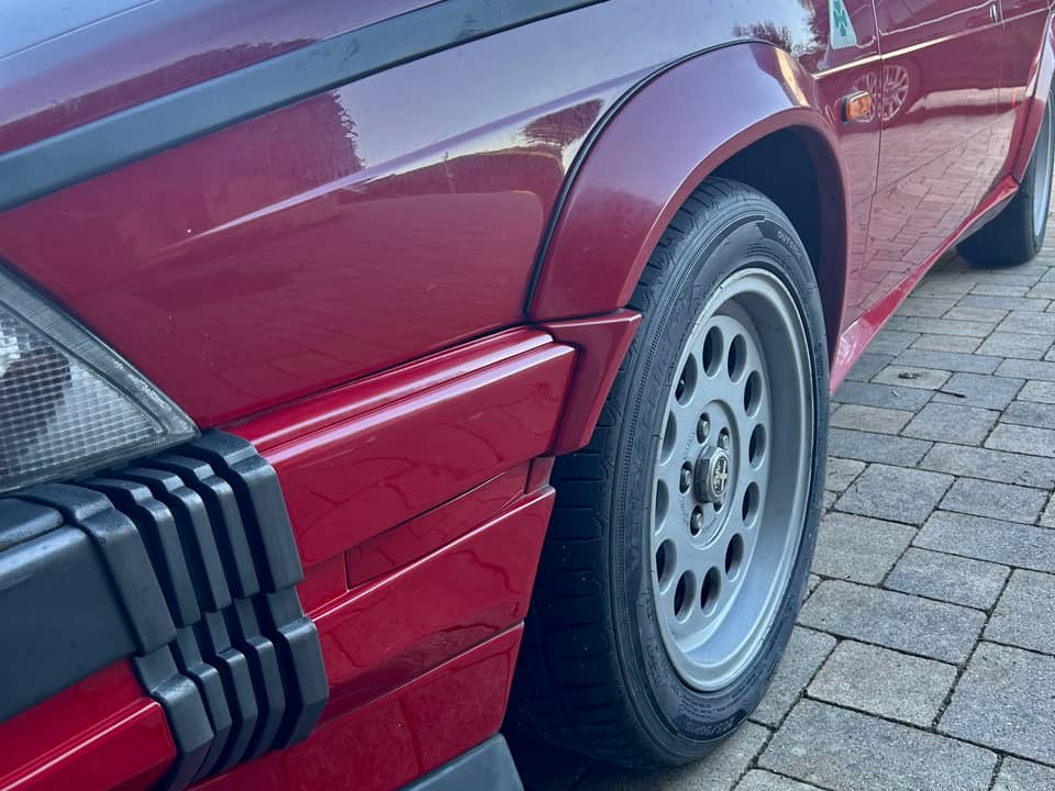 Image 9/30 of Alfa Romeo 75 3.0 V6 QV (1991)
