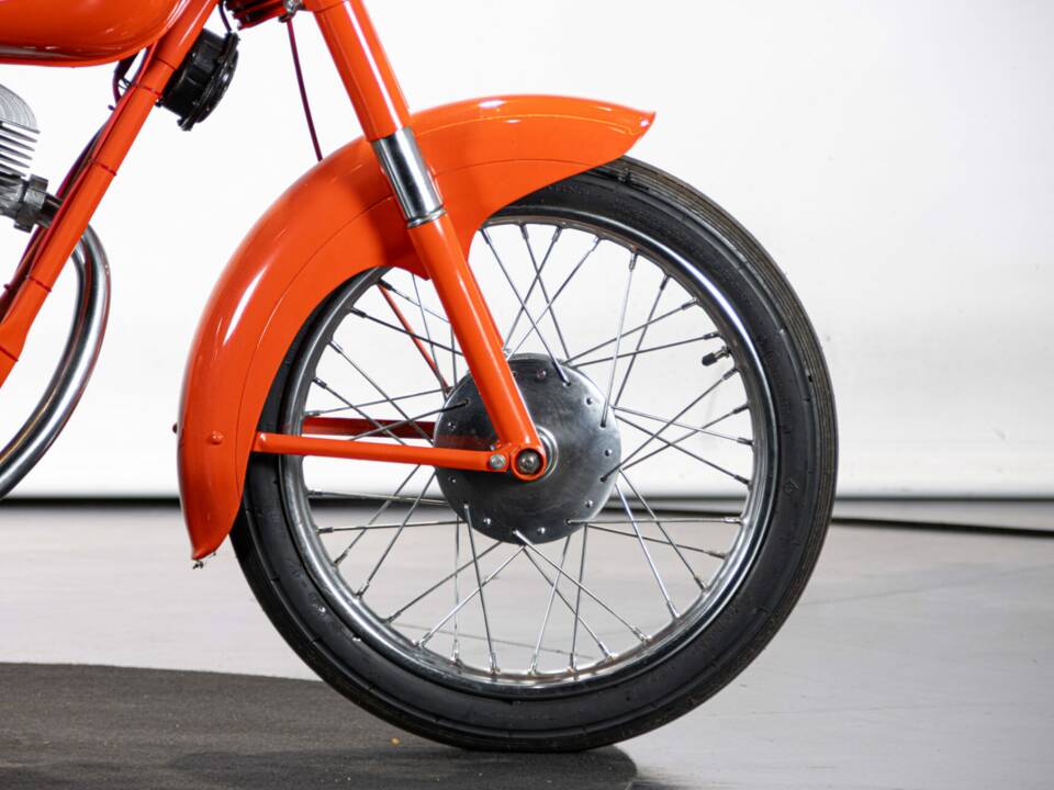 Image 20/50 de Gilera Giubileo 100 (1962)