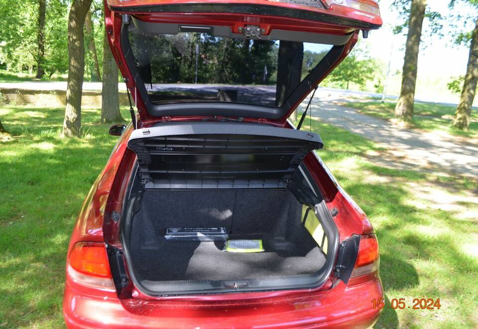 Image 24/38 of Mazda 626 2.0i (1994)