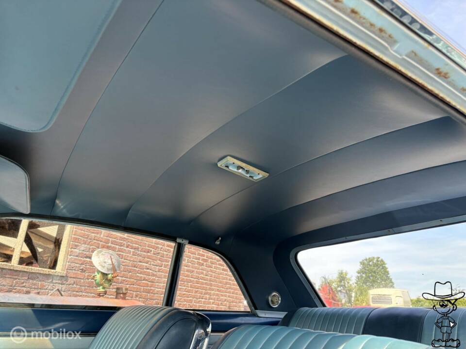 Image 11/49 of Oldsmobile F-85 Jetfire (1962)