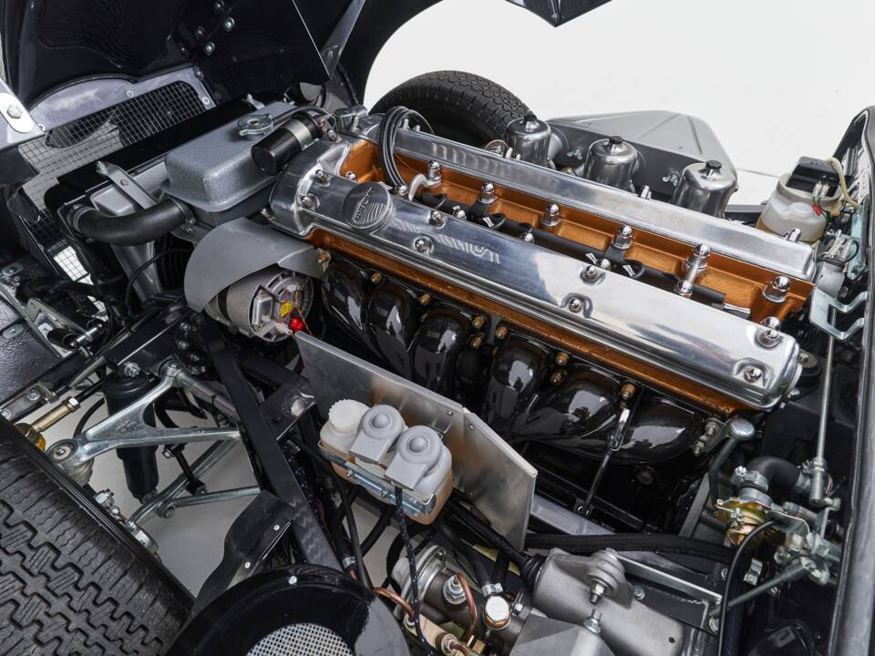 Bild 82/99 von Jaguar E-Type 4.2 (1966)