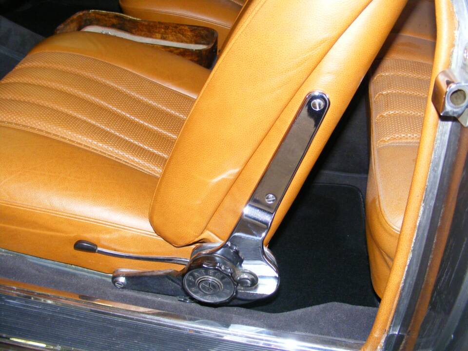 Afbeelding 8/68 van Mercedes-Benz 300 SE (1964)