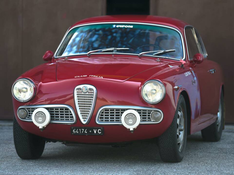 Image 2/50 of Alfa Romeo Giulietta Sprint (1961)