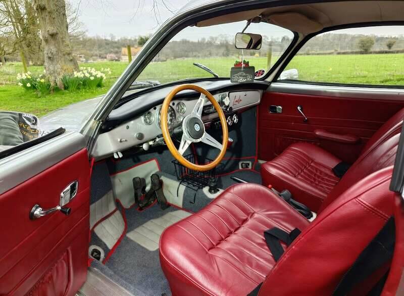 Image 2/30 of Volkswagen Karmann Ghia 1500 (1967)