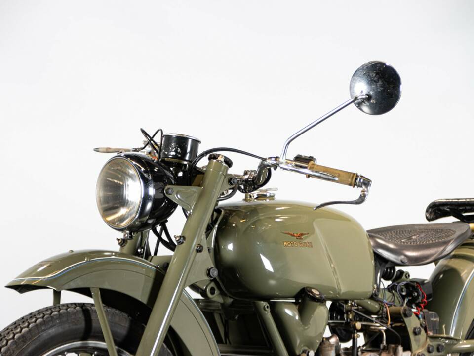 Image 46/50 of Moto Guzzi DUMMY (1963)