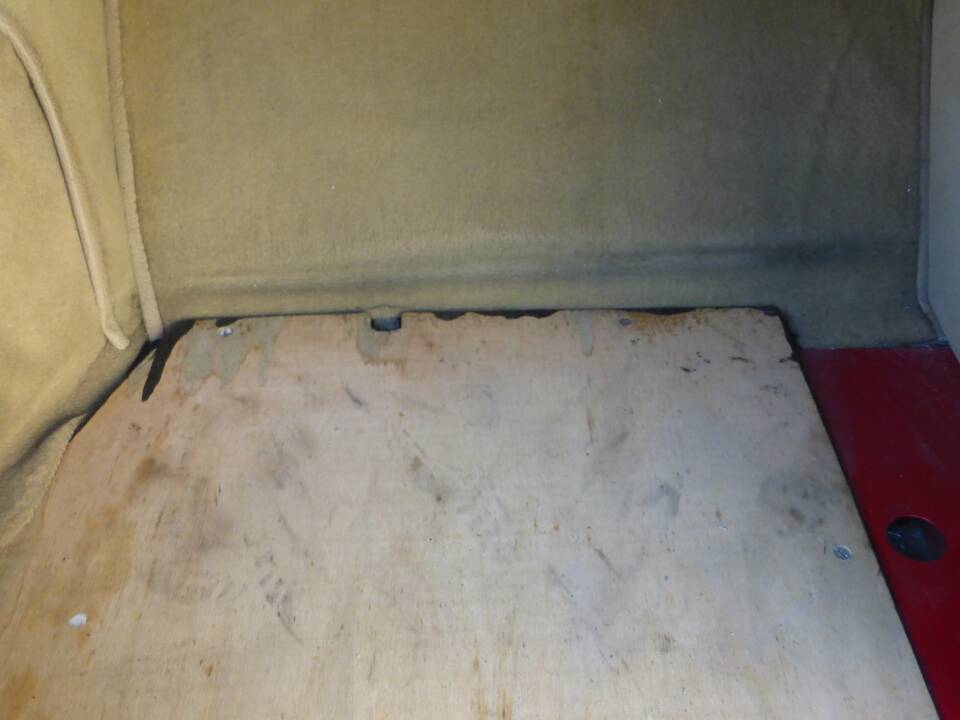 Image 61/174 of Jaguar XK 150 3.4 S OTS (1958)