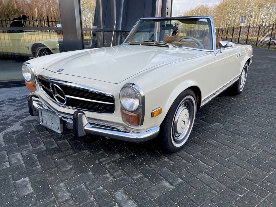 Bild 2/33 von Mercedes-Benz 280 SL (1970)