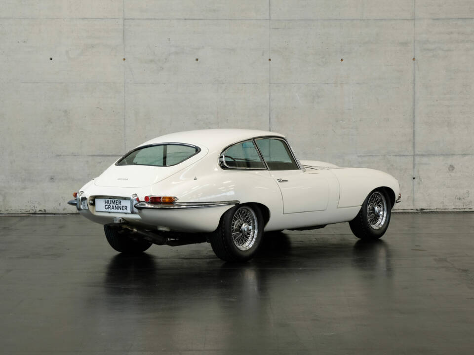 Image 4/24 de Jaguar Type E 3.8 (1963)