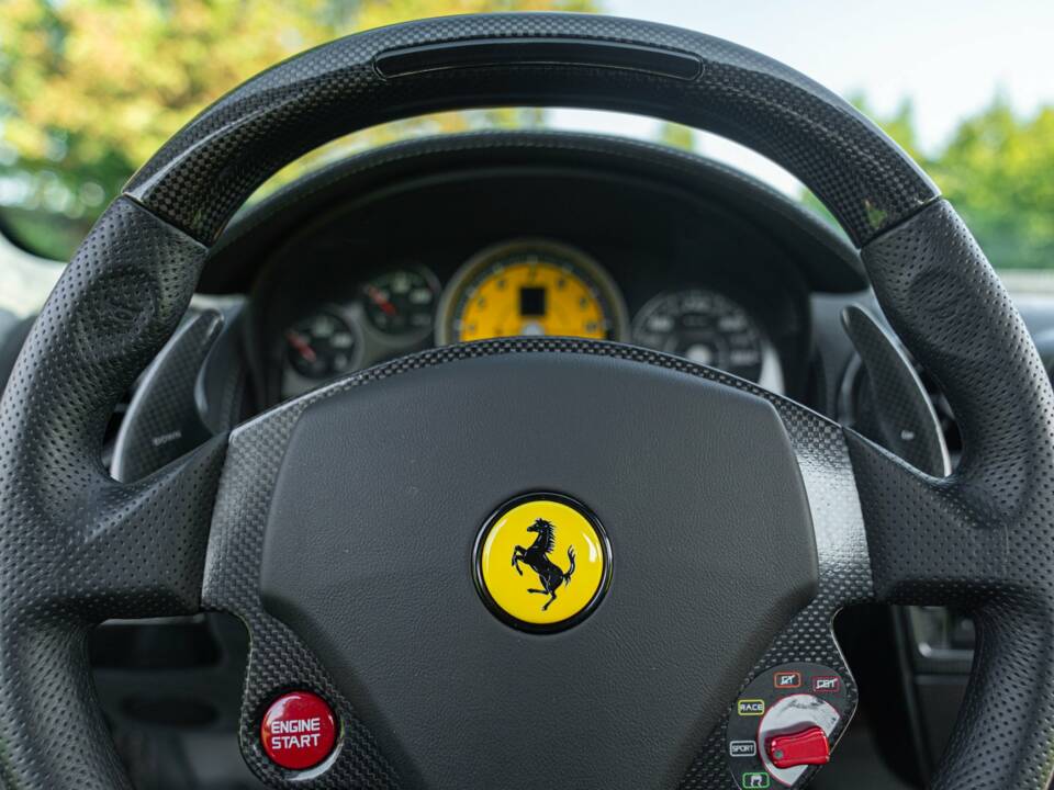 Image 45/50 of Ferrari 430 Scuderia (2008)