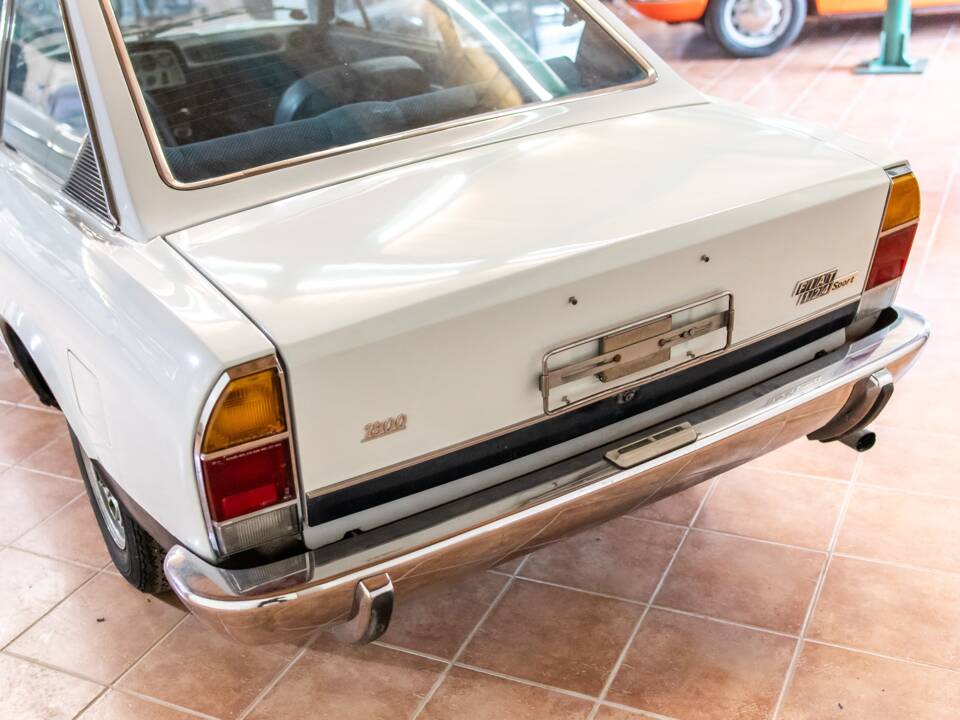 Afbeelding 15/19 van FIAT 124 Sport Coupe (1973)