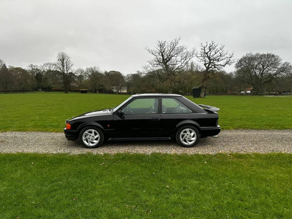 Image 12/38 de Ford Escort turbo RS (1990)