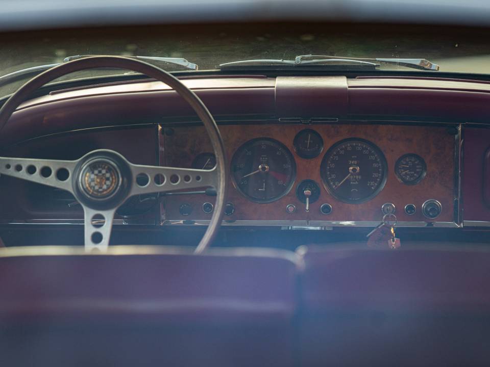 Bild 22/50 von Jaguar XK 150 FHC (1959)