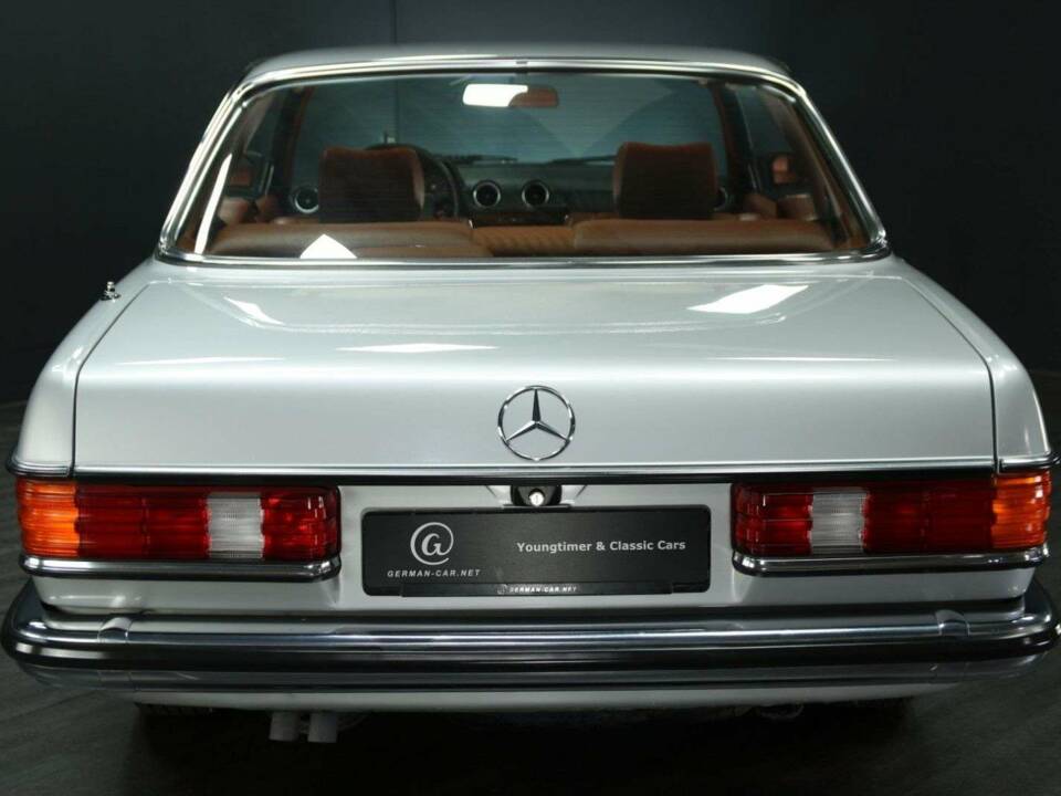 Image 5/50 of Mercedes-Benz 280 CE (1980)