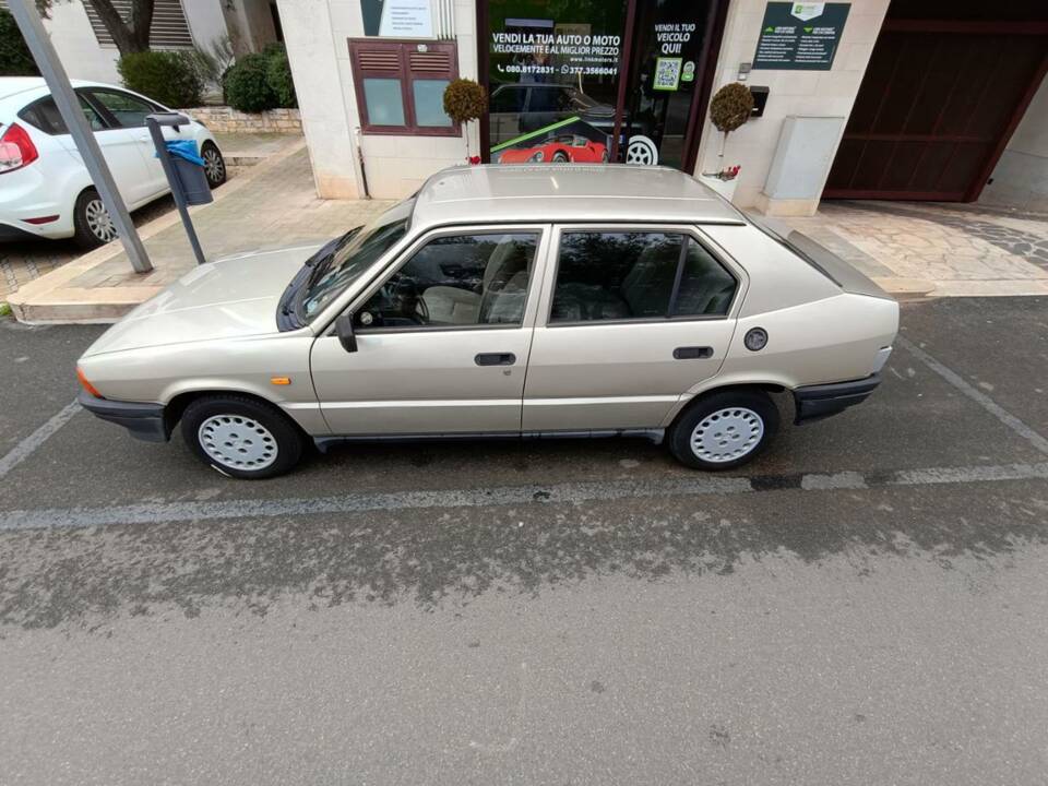 Immagine 44/50 di Alfa Romeo 33 - 1.3 S (1989)