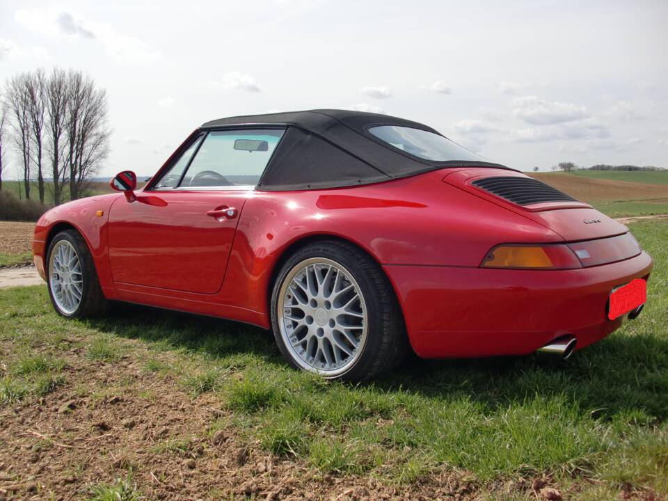 Afbeelding 3/8 van Porsche 911 Carrera (1994)