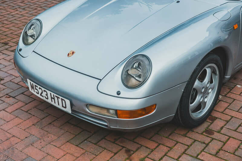 Image 19/50 of Porsche 911 Carrera (1994)