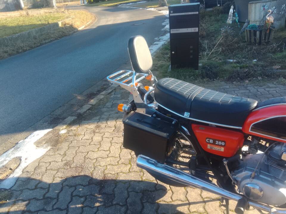 Bild 4/6 von Honda CB 200 (1974)