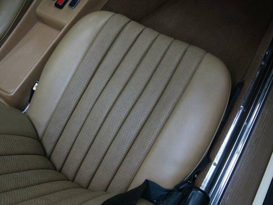 Image 27/50 de Mercedes-Benz 450 SL (1973)